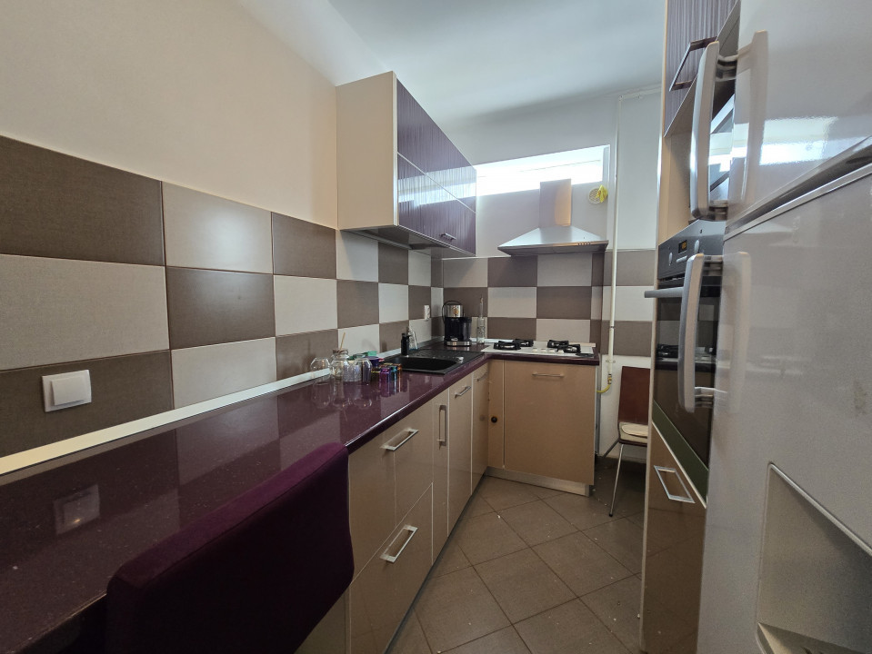 Apartament cu 2 camere| Spatios | Etaj 1 | Centrala+Mobilat+utilat| COMISION 0%