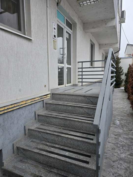 Apartament cu 2 camere| Spatios | Etaj 1 | Centrala+Mobilat+utilat| COMISION 0%