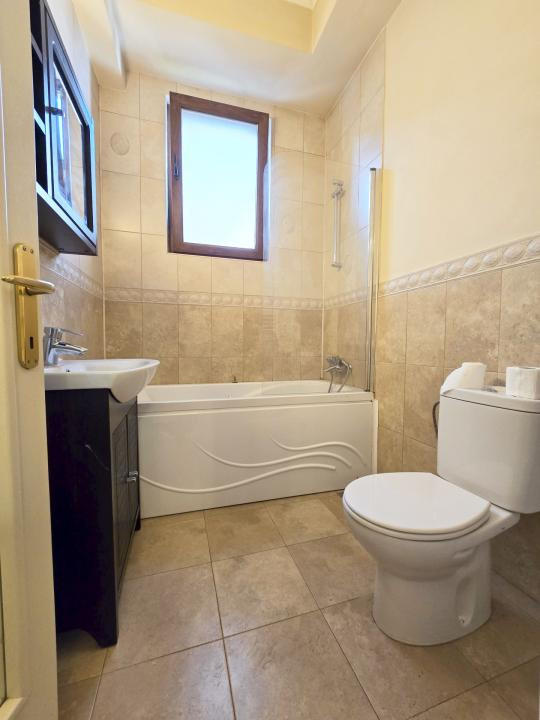 Apartament 3 camere ultracentral – Piața Unirii, vis-à-vis de Magazinul Unirea |