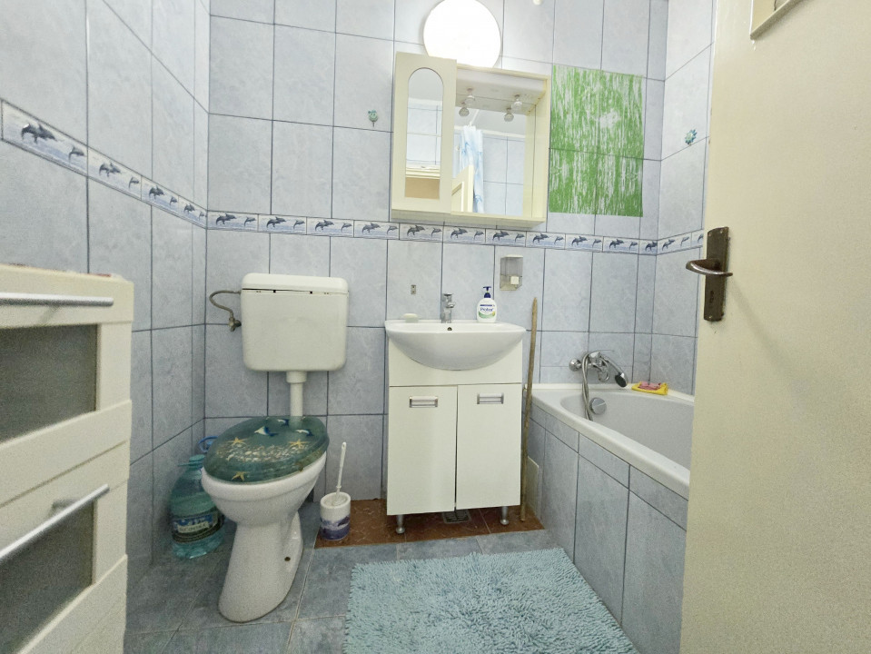 Apartament cu 3 camere | Bulevardul Basarabia | Piata Muncii | ETAJ 2 