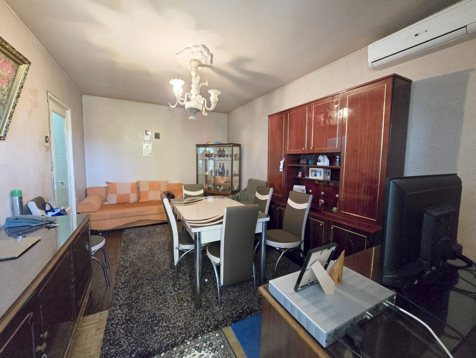 Apartament cu 3 camere | Bulevardul Basarabia | Piata Muncii | ETAJ 2 