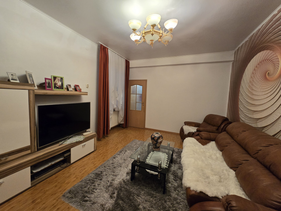 Apartament cu 3 camere | Pozitie ideala | Piata Victoriei