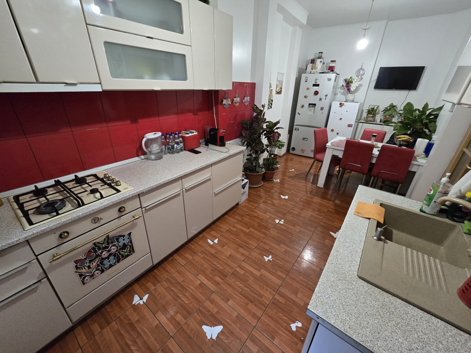 Apartament cu 3 camere | Pozitie ideala | Piata Victoriei