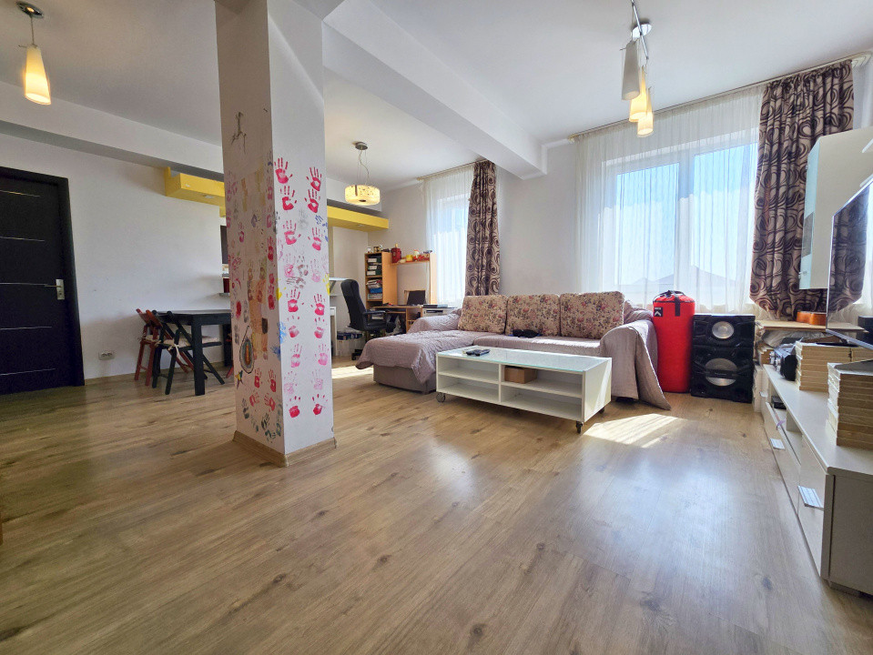 PENTHOUSE DEOSEBIT CU TERASĂ DE 50 MP – REPREZENTARE EXCLUSIVĂ | ZONA STRĂULEȘTI