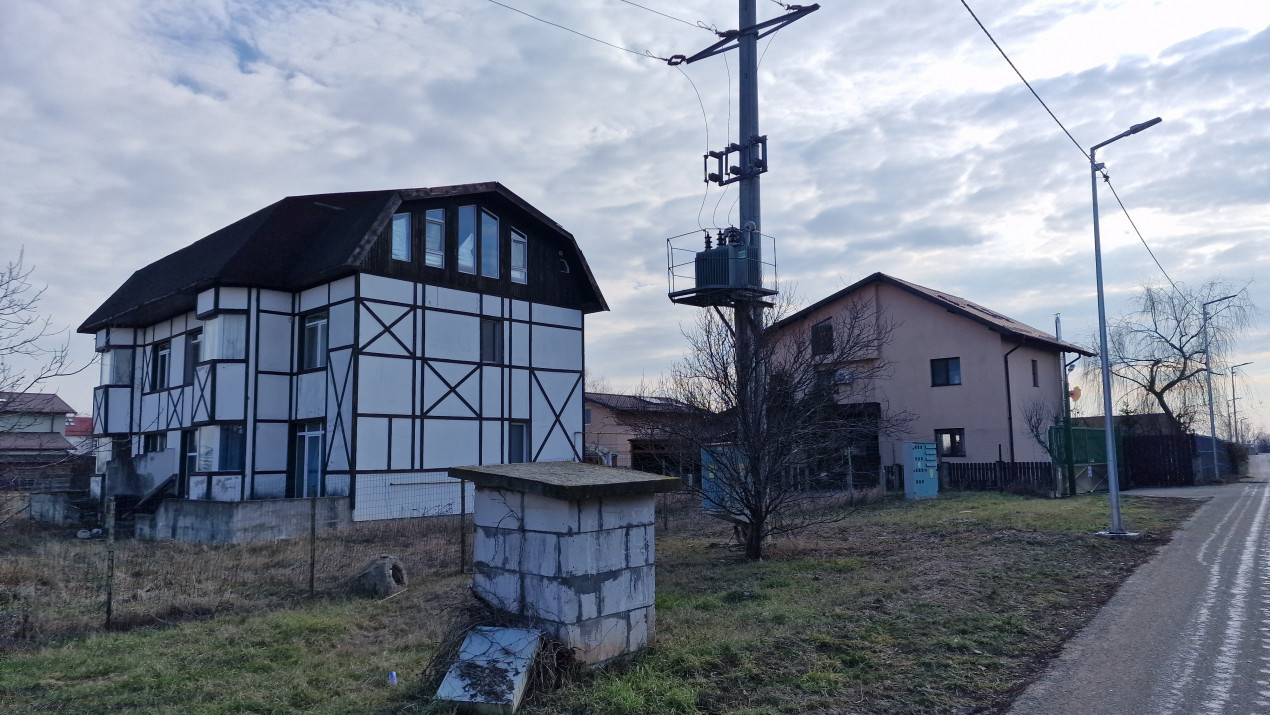 LOTURI DE TEREN IN BALOTESTI-SAFTICA| LANGA CASE SI UTILITATI